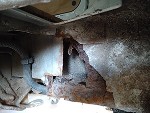 CARROSSERIE GRASS - REPARATION CORROSION PERFORANTE