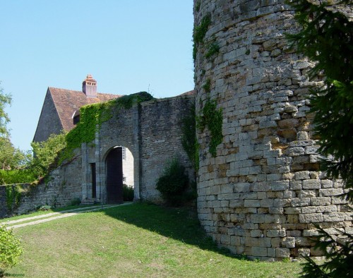 CHâTEAU D'ETRABONNE